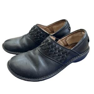 UGG Anila Black Leather Wool Lined Slip On Clog Size 9